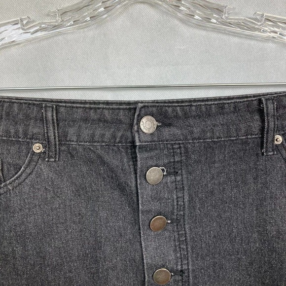 Mudpie Skirt Womens Sz L Black Denim Jean Button Front Frayed Hem Mini‎ - Picture 2 of 9